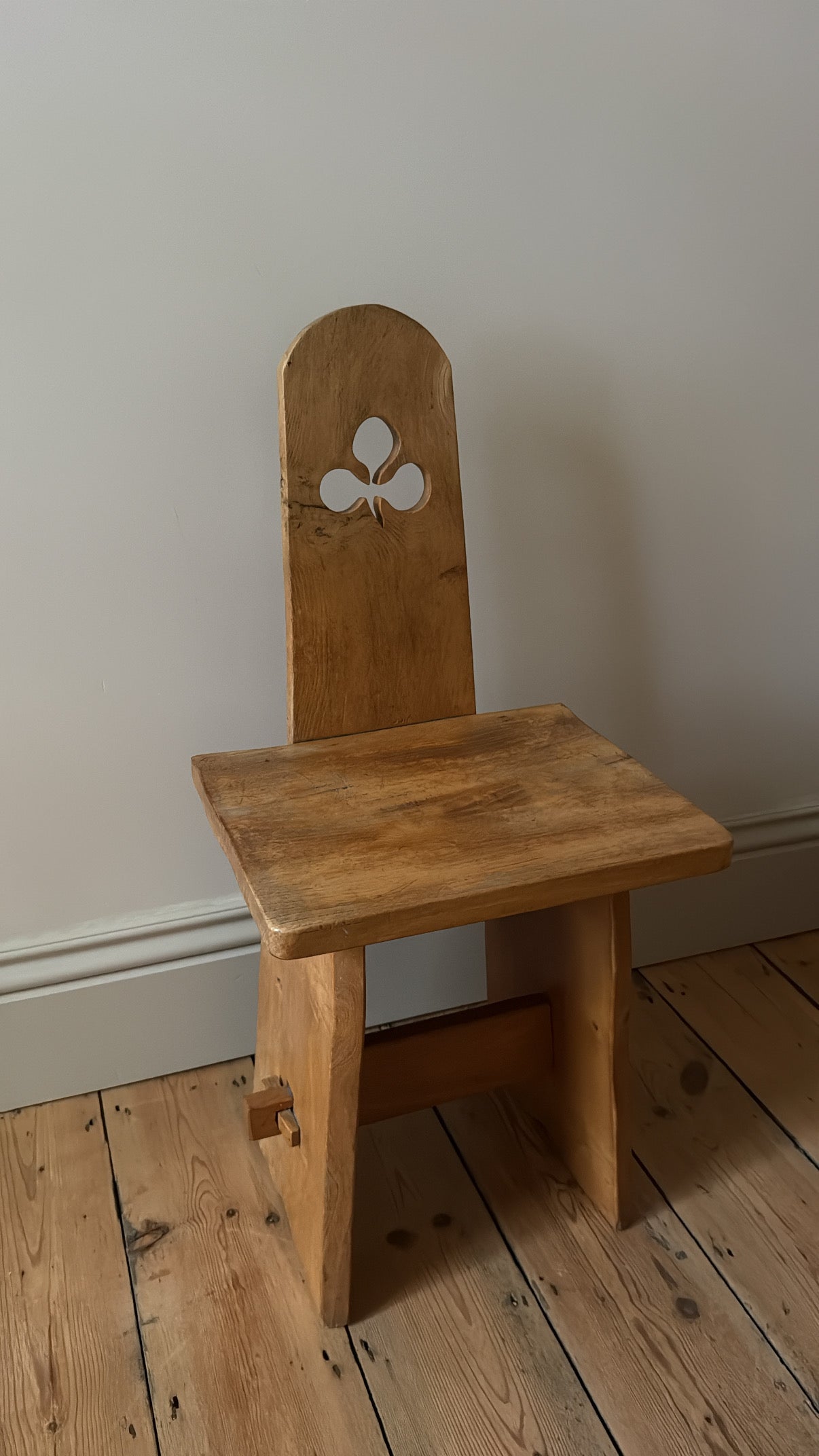 Set of 2 Vintage Mountain Chairs