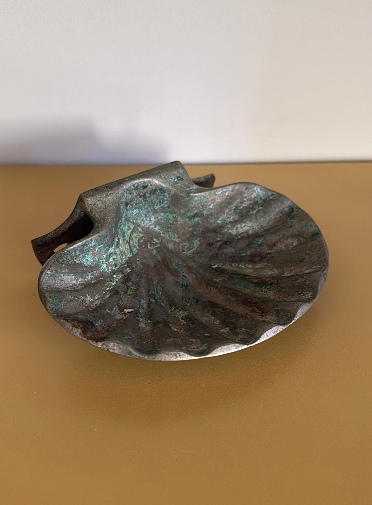 Vintage Shell Soap Dish